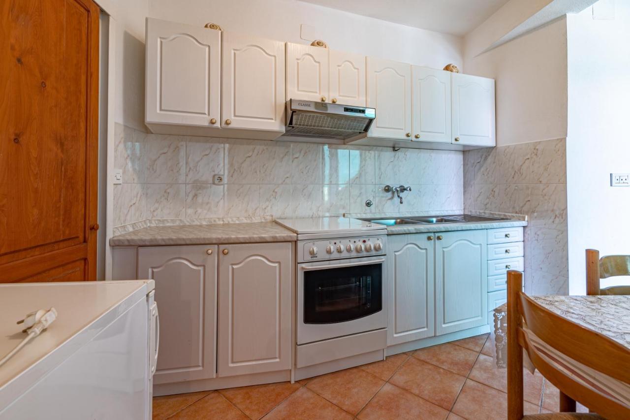 Apartments And Rooms With Parking Space Hvar - 15706 Hvar Town Exterior photo