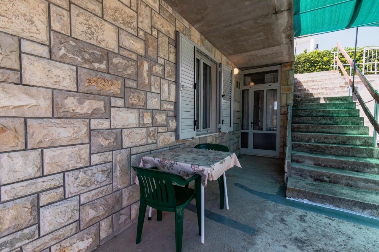 Apartments And Rooms With Parking Space Hvar - 15706 Hvar Town Exterior photo