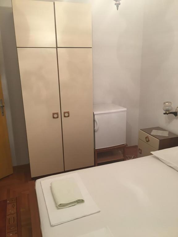 Apartments And Rooms With Parking Space Hvar - 15706 Hvar Town Room photo